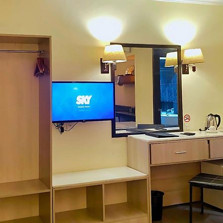 מנדאוה סיטי The Orchard Cebu Hotel & Suites Powered By Cocotel מראה חיצוני תמונה