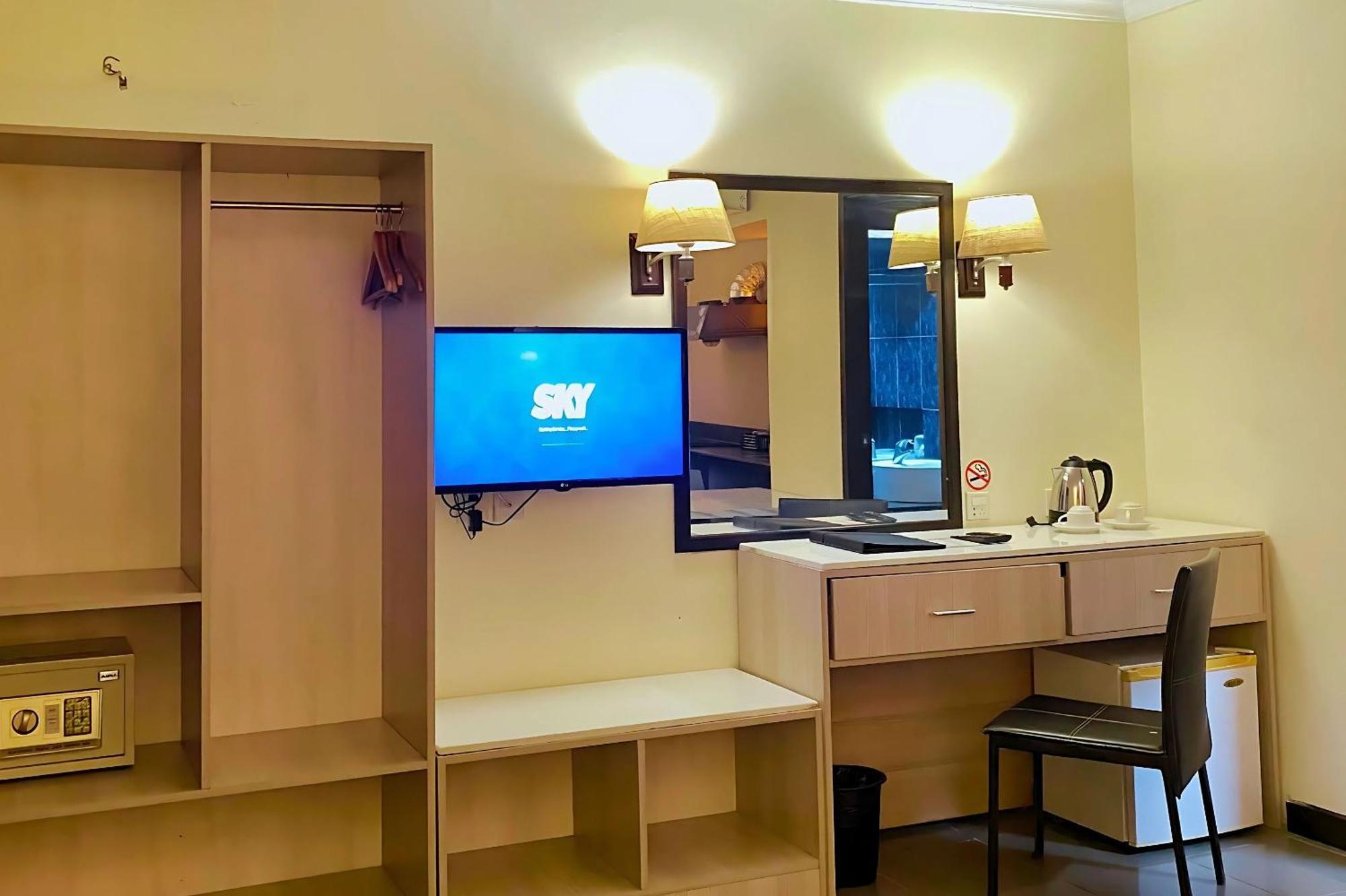 מנדאוה סיטי The Orchard Cebu Hotel & Suites Powered By Cocotel מראה חיצוני תמונה