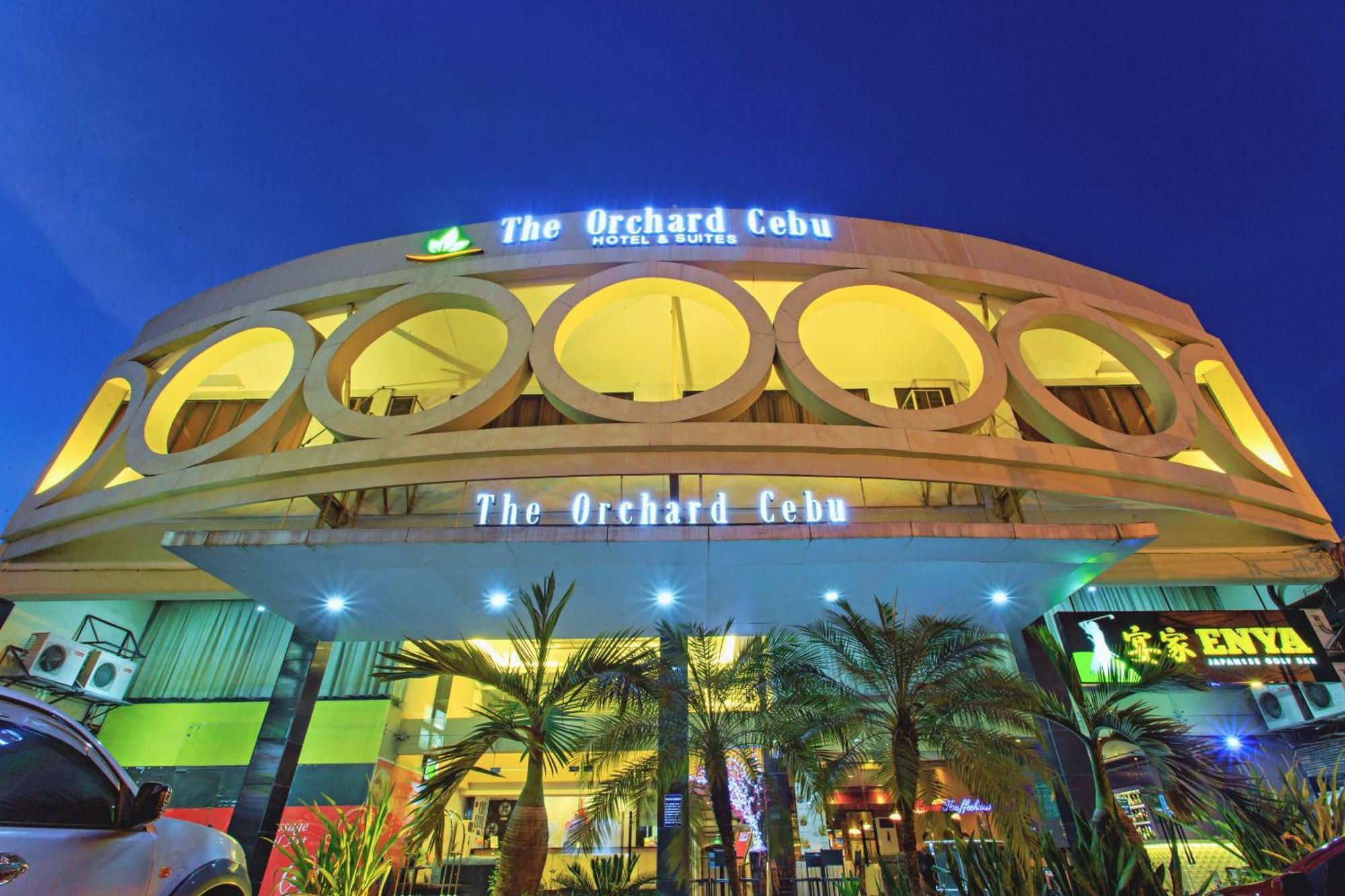 מנדאוה סיטי The Orchard Cebu Hotel & Suites Powered By Cocotel מראה חיצוני תמונה