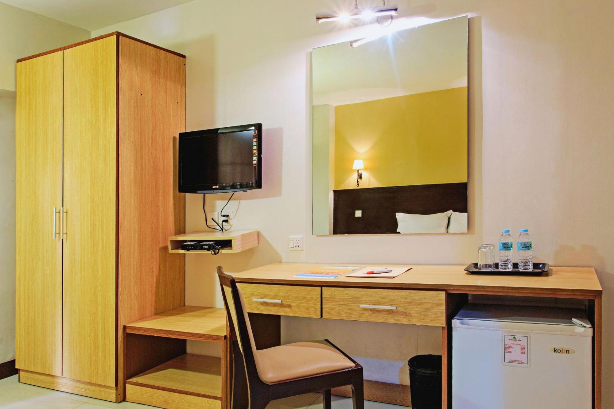 מנדאוה סיטי The Orchard Cebu Hotel & Suites Powered By Cocotel מראה חיצוני תמונה