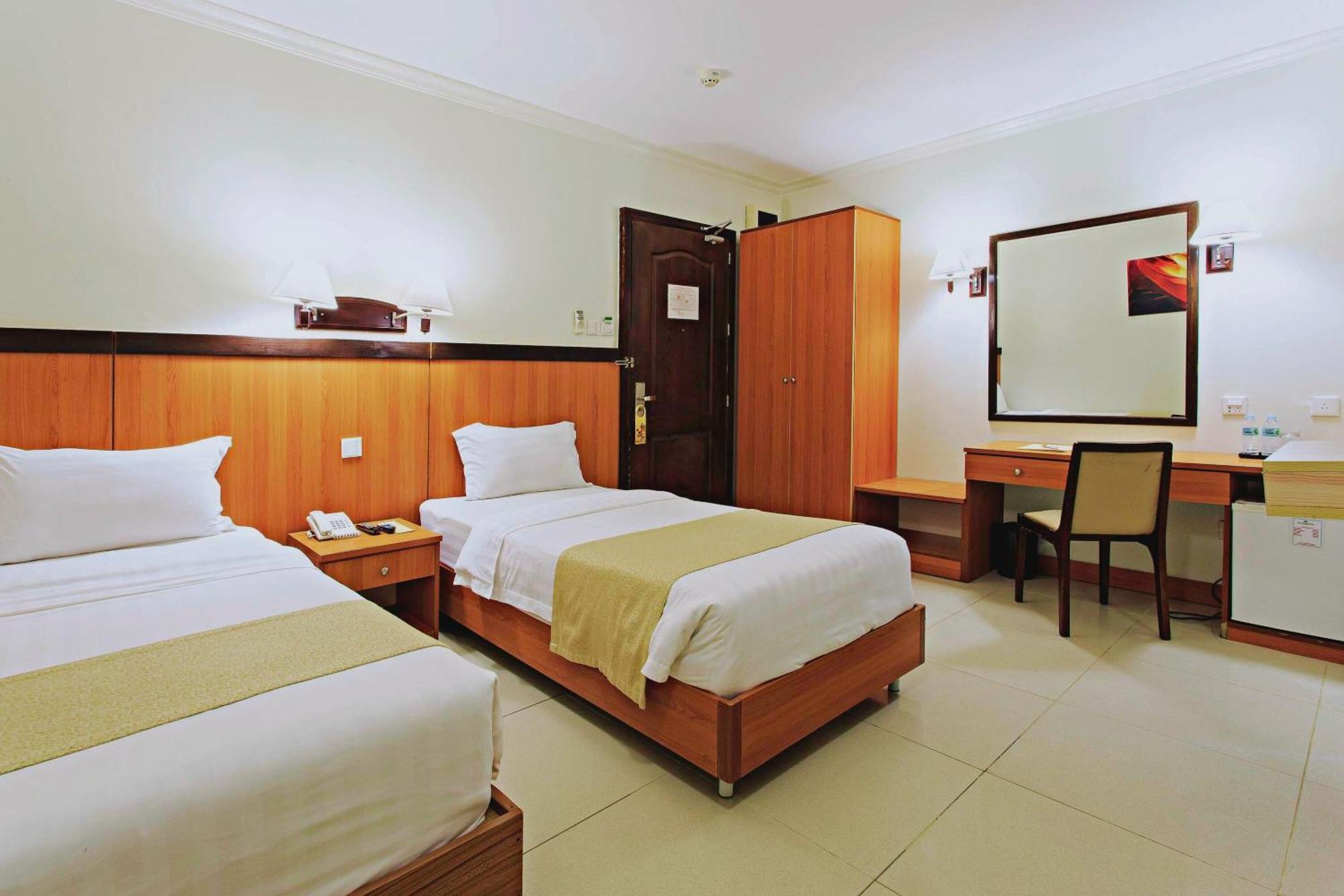 מנדאוה סיטי The Orchard Cebu Hotel & Suites Powered By Cocotel מראה חיצוני תמונה