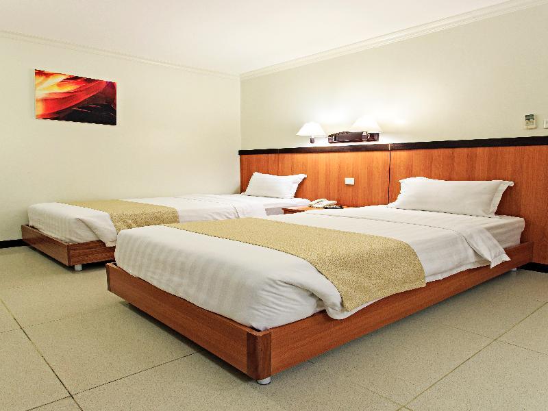 מנדאוה סיטי The Orchard Cebu Hotel & Suites Powered By Cocotel מראה חיצוני תמונה