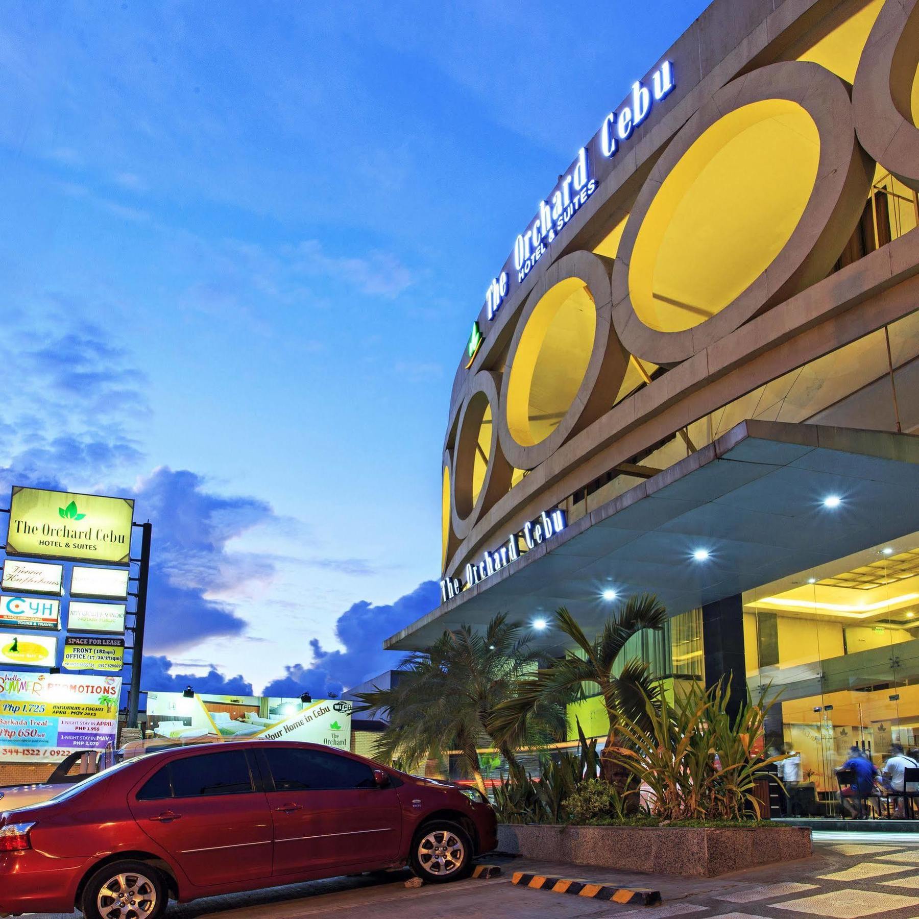 מנדאוה סיטי The Orchard Cebu Hotel & Suites Powered By Cocotel מראה חיצוני תמונה