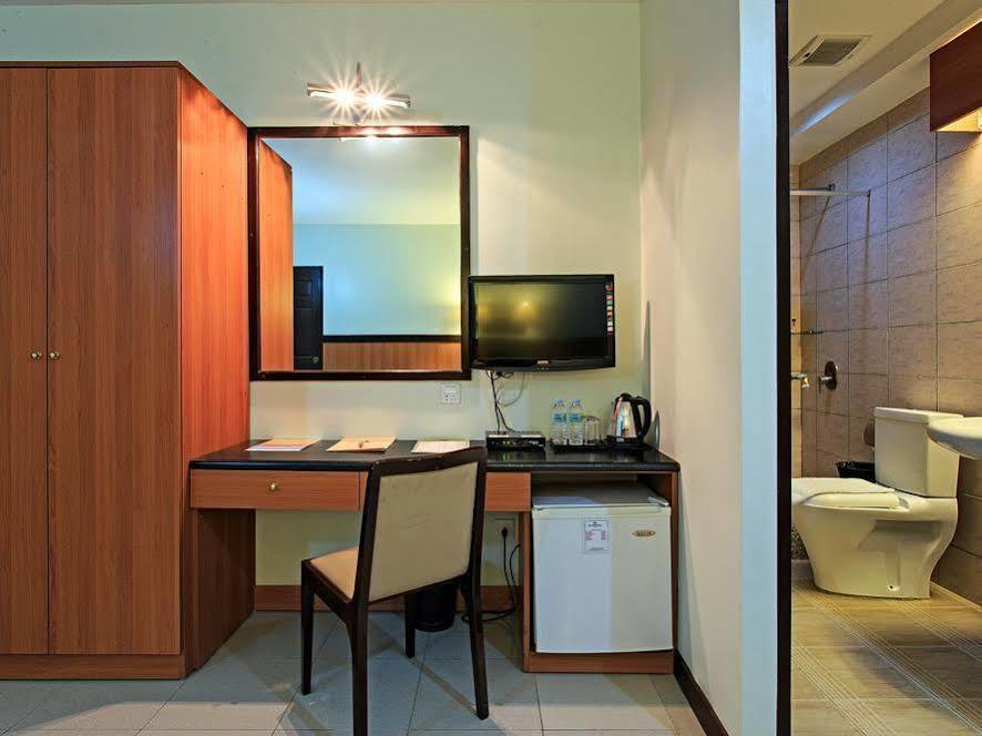 מנדאוה סיטי The Orchard Cebu Hotel & Suites Powered By Cocotel מראה חיצוני תמונה