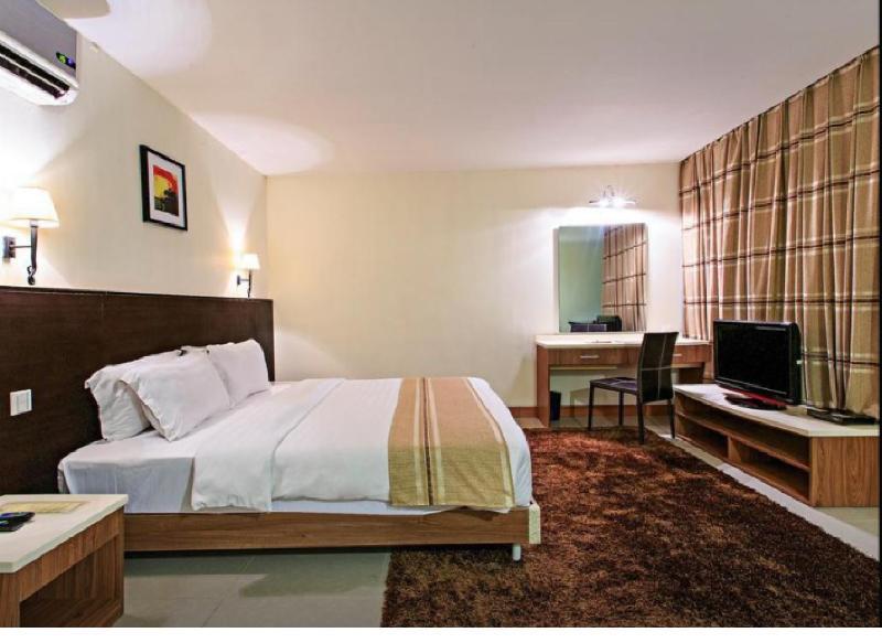 מנדאוה סיטי The Orchard Cebu Hotel & Suites Powered By Cocotel מראה חיצוני תמונה